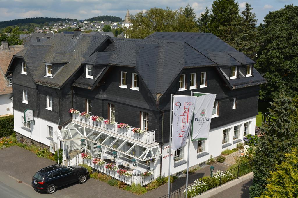 Hotel Zum Kreuzberg Winterberg Extérieur photo